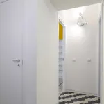 Rent 3 bedroom apartment in Milan