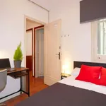 Rent a room of 153 m² in Barcelona