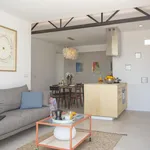 Rent 4 bedroom apartment of 85 m² in Valencia