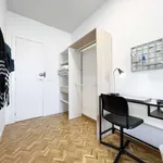 Rent a room of 95 m² in madrid