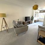 Rent 4 bedroom house in South East England