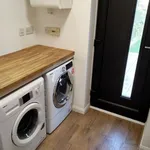 Rent 5 bedroom house in West Midlands