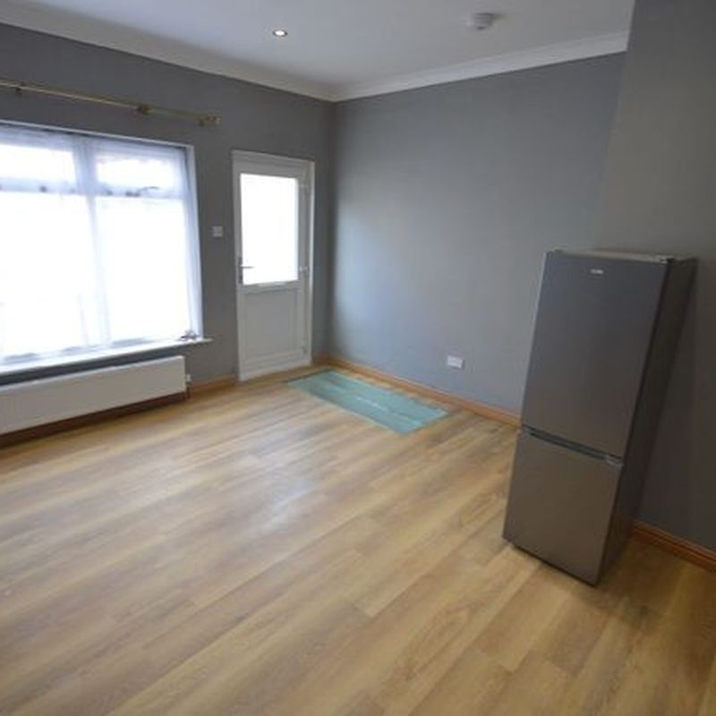 Flat to rent in Alexandra Road, Colchester CO3 Lexden