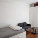 Rent a room in lisbon