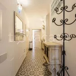 Rent 4 bedroom apartment of 150 m² in Firenze