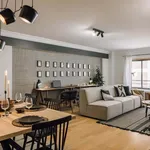 Rent 6 bedroom apartment of 165 m² in Lisboa