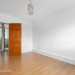 Rent 3 bedroom apartment of 74 m² in London