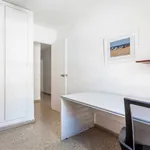 Rent 4 bedroom apartment of 150 m² in Valencia