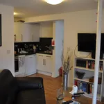 Rent 2 bedroom flat in Bristol