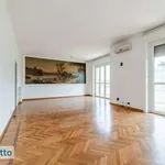 Rent 3 bedroom apartment of 150 m² in Milan