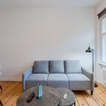 Rent 1 bedroom apartment of 40 m² in Berlin