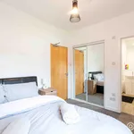 Rent 4 bedroom flat in Edinburgh