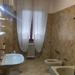 Rent 5 bedroom apartment of 140 m² in Porto San Giorgio