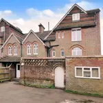 Rent 1 bedroom flat in Arun