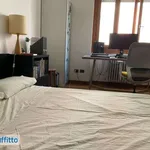 Rent 2 bedroom apartment of 68 m² in Milan