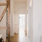 Rent 5 bedroom apartment of 60 m² in Lisbon