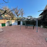 Rent 4 bedroom house of 129 m² in Roma