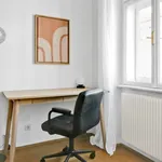 Rent 1 bedroom apartment of 721 m² in Vienna