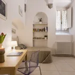 Rent 2 bedroom apartment of 80 m² in Florence