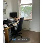 Rent 3 bedroom house in Wales