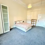 Rent 4 bedroom flat in Glasgow