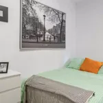 Rent 4 bedroom apartment in Valencia