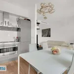 Rent 3 bedroom apartment of 92 m² in Milan