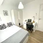 Rent a room of 70 m² in madrid