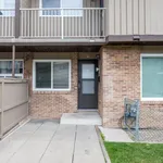 Appartement de 925 m² avec 2 chambre(s) en location à Calgary