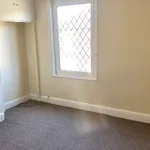 Rent 3 bedroom house in East Midlands