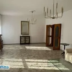 Affitto 5 camera appartamento di 160 m² in Brindisi