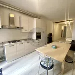 Appartement de 52 m² avec 2 chambre(s) en location à Menton