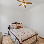 Rent 3 bedroom apartment in Jersey City