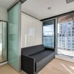 Appartement de 355 m² avec 1 chambre(s) en location à Vancouver