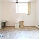 Affitto 4 camera appartamento di 117 m² in Florence