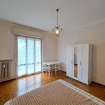 Rent 5 bedroom apartment of 113 m² in Parma