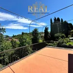 Rent 5 bedroom house of 505 m² in Florence