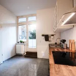 Rent a room of 100 m² in Stuttgart