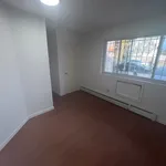 Rent 4 bedroom apartment in Queens