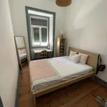 Rent a room of 100 m² in Lisbon