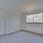 Rent 4 bedroom house in Woking