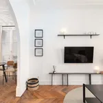 Appartement de 53 m² avec 3 chambre(s) en location à Paris