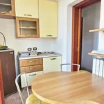 Rent 3 bedroom apartment of 90 m² in Milano