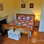 Rent 2 bedroom apartment in Edinburgh