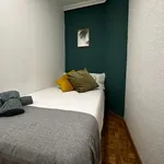 Rent a room of 130 m² in madrid