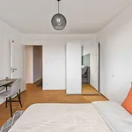 Miete 4 Schlafzimmer wohnung von 15 m² in Munich