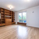 Rent 3 bedroom apartment of 96 m² in Praha 8 - Troja