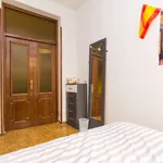 Rent a room of 120 m² in madrid