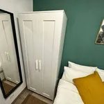 Rent a room of 70 m² in madrid