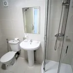 Rent 3 bedroom apartment in Yorkshire And The Humber